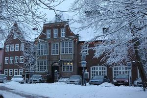 Kirchplatz Jever im Winter