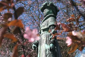 Fräulein Maria Denkmal in Jever